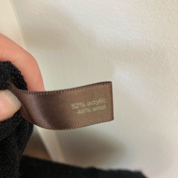 The Limited. Black cardigan. Size M - Picture 3 of 5